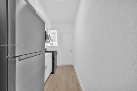 Appartement à louer à Miami Beach, Floride: 2 chambres, 74.32 m2 № 1990218 - photo 12