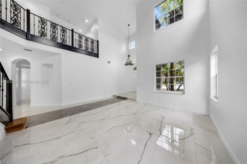 Купить виллу или дом в Мирамар, Флорида 4 спальни, 326.09м2, № 1991837 - фото 5