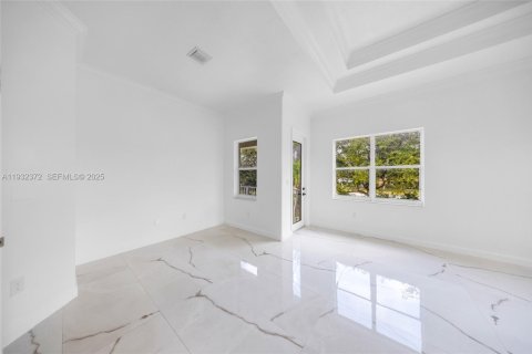 Купить виллу или дом в Мирамар, Флорида 4 спальни, 326.09м2, № 1991837 - фото 24