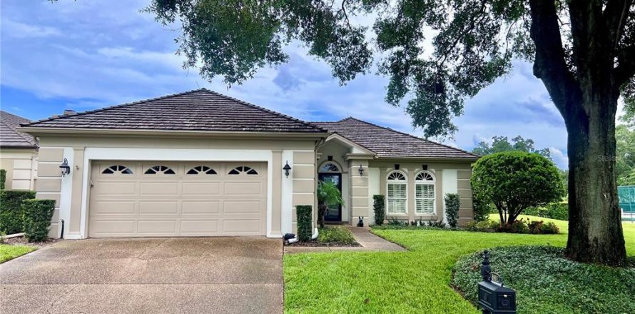 House in Orlando, Florida 3 bedrooms, 227.61 sq.m. № 1838096