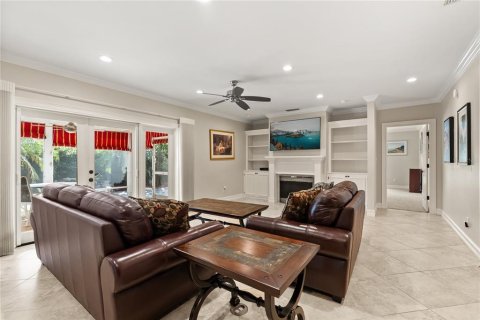 House in Orlando, Florida 3 bedrooms, 227.61 sq.m. № 1838096 - photo 24