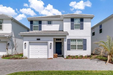 House in STOREY LAKE in Kissimmee, Florida 5 bedrooms, 286.23 sq.m. № 1666679 - photo 1