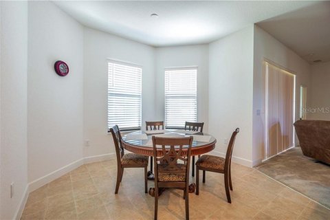 Villa ou maison à vendre à Winter Haven, Floride: 4 chambres, 233.09 m2 № 2414906 - photo 9