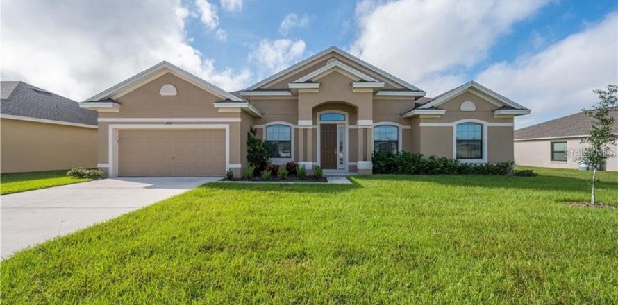 Villa ou maison à Winter Haven, Floride 4 chambres, 233.09 m2 № 2414906