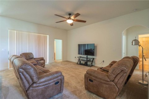 Villa ou maison à vendre à Winter Haven, Floride: 4 chambres, 233.09 m2 № 2414906 - photo 4