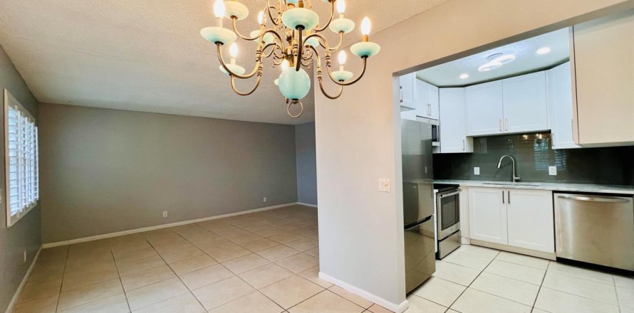 Condo à West Palm Beach, Floride, 2 chambres  № 2175766