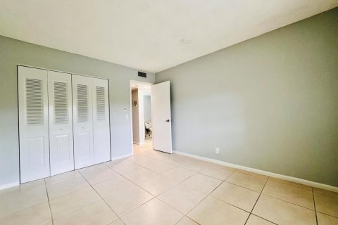 Copropriété à vendre à West Palm Beach, Floride: 2 chambres, 76.09 m2 № 2175766 - photo 7