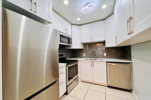 Copropriété à vendre à West Palm Beach, Floride: 2 chambres, 76.09 m2 № 2175766 - photo 2