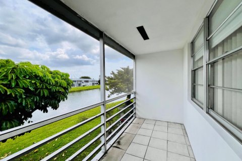 Copropriété à vendre à West Palm Beach, Floride: 2 chambres, 76.09 m2 № 2175766 - photo 11