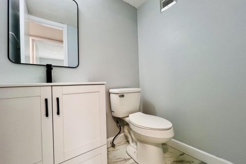 Copropriété à vendre à West Palm Beach, Floride: 2 chambres, 76.09 m2 № 2175766 - photo 8