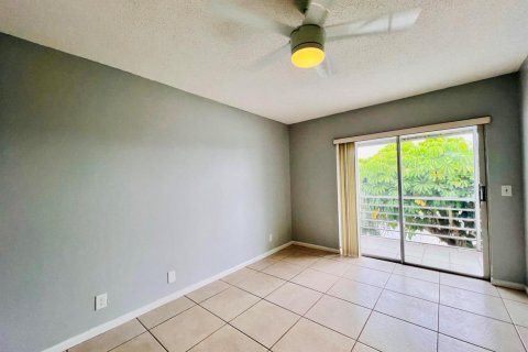 Copropriété à vendre à West Palm Beach, Floride: 2 chambres, 76.09 m2 № 2175766 - photo 9