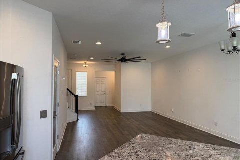 Touwnhouse à vendre à Clearwater, Floride: 3 chambres, 172.15 m2 № 2123532 - photo 4