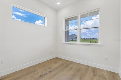 House in Auburndale, Florida 4 bedrooms, 261.61 sq.m. № 2205431 - photo 19