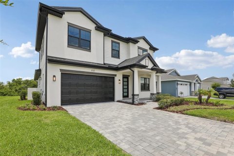 House in Auburndale, Florida 4 bedrooms, 261.61 sq.m. № 2205431 - photo 3