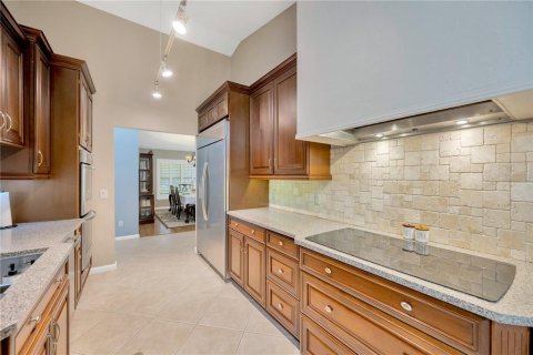 House in Brandon, Florida 5 bedrooms, 344.85 sq.m. № 1659490 - photo 5