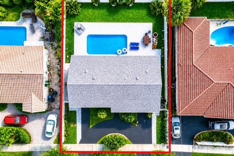 Купить виллу или дом в Форт-Лодердейл, Флорида 3 спальни, № 2074509 - фото 23