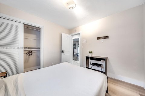 Купить виллу или дом в Форт-Лодердейл, Флорида 3 спальни, № 2074509 - фото 15
