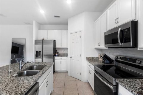 House in Kissimmee, Florida 4 bedrooms, 166.57 sq.m. № 1816162 - photo 7