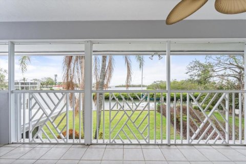 House in Bradenton, Florida 4 bedrooms, 284.19 sq.m. № 1543044 - photo 19