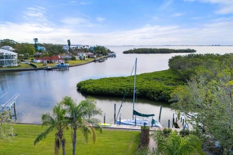 House in Bradenton, Florida 4 bedrooms, 284.19 sq.m. № 1543044 - photo 6