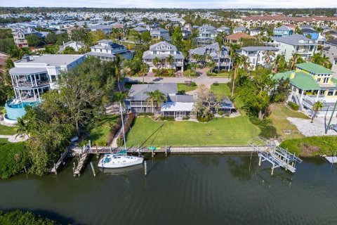 House in Bradenton, Florida 4 bedrooms, 284.19 sq.m. № 1543044 - photo 4