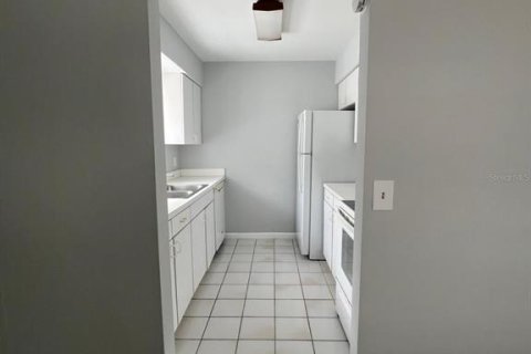 Condominio en alquiler en Tampa, Florida, 2 dormitorios, 89.19 m2 № 1865901 - foto 6