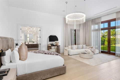 Casa en venta en West Palm Beach, Florida, 7 dormitorios, 890.19 m2 № 1982516 - foto 24