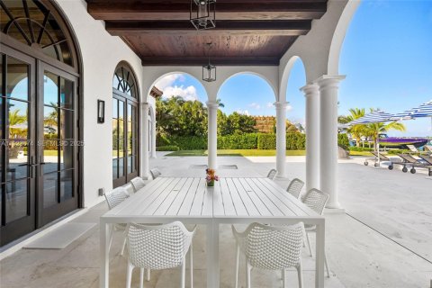 Casa en venta en West Palm Beach, Florida, 7 dormitorios, 890.19 m2 № 1982516 - foto 15