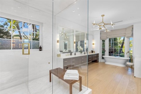 Casa en venta en West Palm Beach, Florida, 7 dormitorios, 890.19 m2 № 1982516 - foto 27