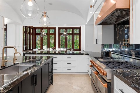 Casa en venta en West Palm Beach, Florida, 7 dormitorios, 890.19 m2 № 1982516 - foto 11