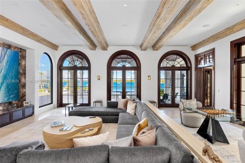 Casa en venta en West Palm Beach, Florida, 7 dormitorios, 890.19 m2 № 1982516 - foto 8