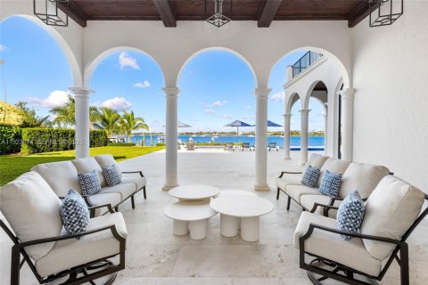 Casa en venta en West Palm Beach, Florida, 7 dormitorios, 890.19 m2 № 1982516 - foto 19