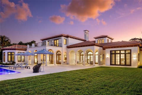 Casa en venta en West Palm Beach, Florida, 7 dormitorios, 890.19 m2 № 1982516 - foto 4