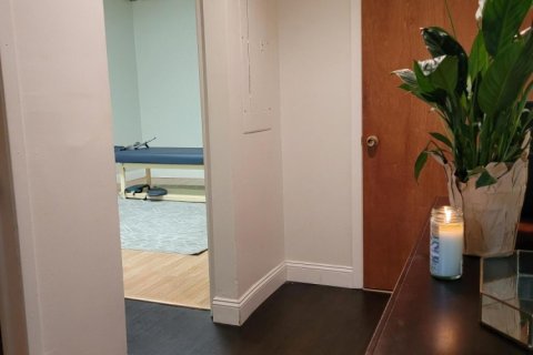 Immobilier commercial à louer à Jacksonville, Floride: 18.12 m2 № 841004 - photo 1