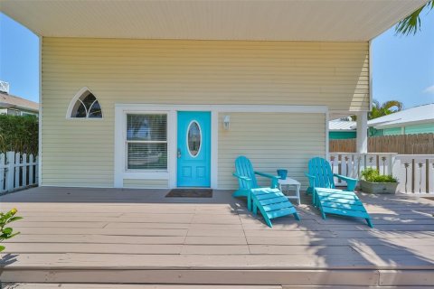 Casa en venta en Madeira Beach, Florida, 2 dormitorios, 111.11 m2 № 1751169 - foto 7