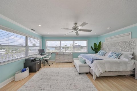 Casa en venta en Madeira Beach, Florida, 2 dormitorios, 111.11 m2 № 1751169 - foto 6