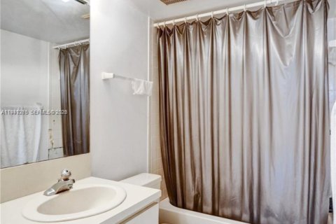 Touwnhouse à vendre à Davie, Floride: 3 chambres, 131.92 m2 № 2152723 - photo 24