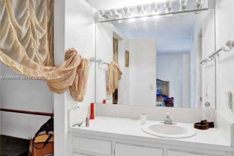 Touwnhouse à vendre à Davie, Floride: 3 chambres, 131.92 m2 № 2152723 - photo 17