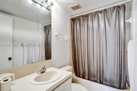 Touwnhouse à vendre à Davie, Floride: 3 chambres, 131.92 m2 № 2152723 - photo 22