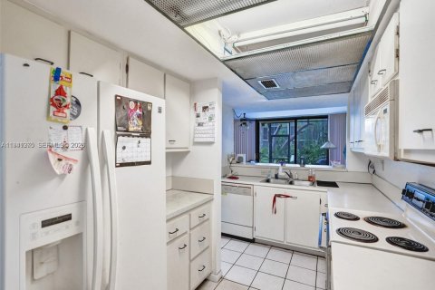 Touwnhouse à vendre à Davie, Floride: 3 chambres, 131.92 m2 № 2152723 - photo 11