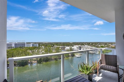 Copropriété à vendre à Pompano Beach, Floride: 2 chambres, 93.09 m2 № 1742296 - photo 19