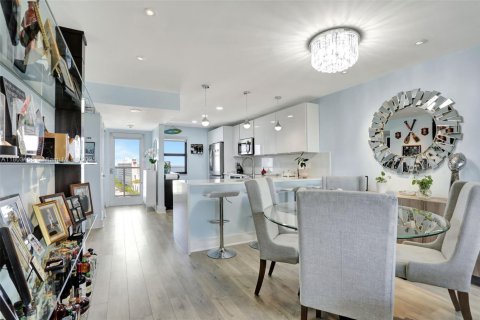 Copropriété à vendre à Pompano Beach, Floride: 2 chambres, 93.09 m2 № 1742296 - photo 11