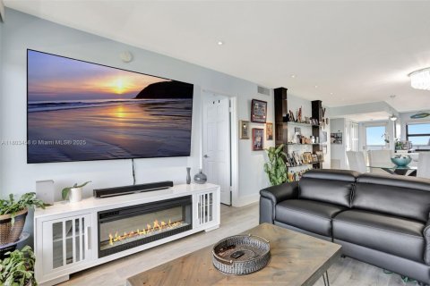 Copropriété à vendre à Pompano Beach, Floride: 2 chambres, 93.09 m2 № 1742296 - photo 16