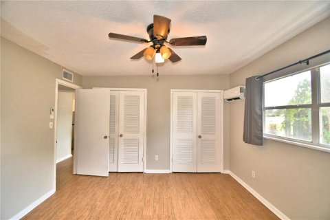House in Winter Haven, Florida 3 bedrooms, 148.36 sq.m. № 1602640 - photo 12
