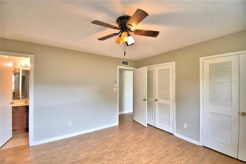House in Winter Haven, Florida 3 bedrooms, 148.36 sq.m. № 1602640 - photo 11
