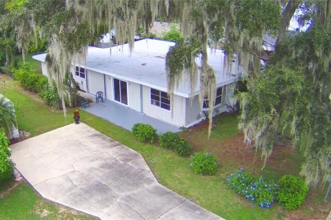 House in Winter Haven, Florida 3 bedrooms, 148.36 sq.m. № 1602640 - photo 18
