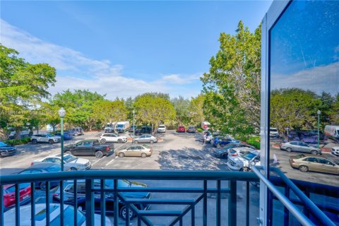 Commercial property in Miami Lakes, Florida № 1998861 - photo 19