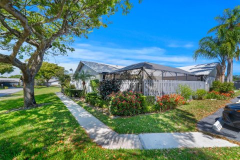 Townhouse in West Palm Beach, Florida 3 bedrooms, 123.75 sq.m. № 2268403