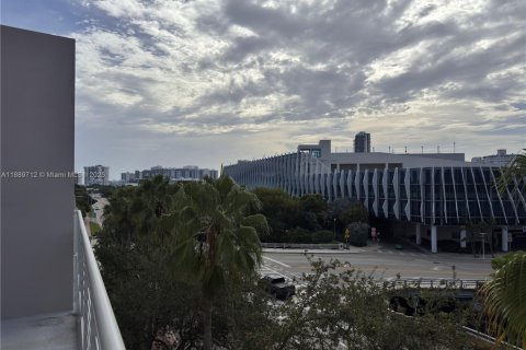 Снять в аренду кондоминиум в Майами-Бич, Флорида 1 спальня, 106.37м2, № 1938951 - фото 11