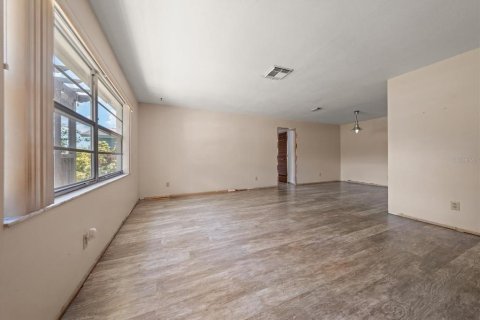Villa ou maison à vendre à Seminole, Floride: 3 chambres, 160.81 m2 № 2314638 - photo 19